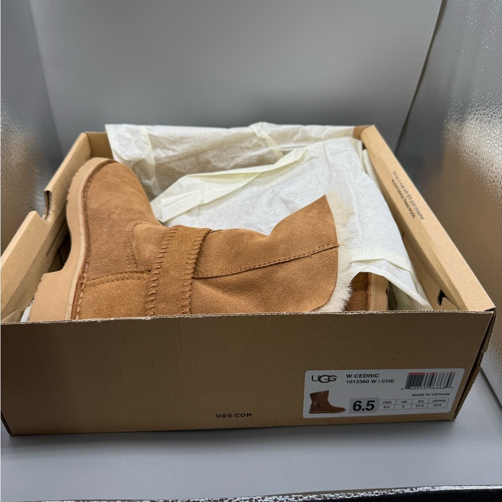UGG Women's Cedric CHESTNUT Boots / Size 6.5 Womens/ NIB - Picture 4 of 11